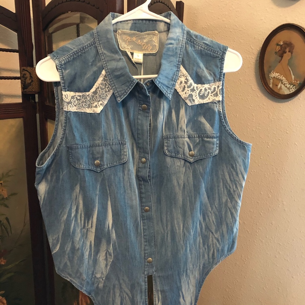 Crop Top - Picture 3 of 5